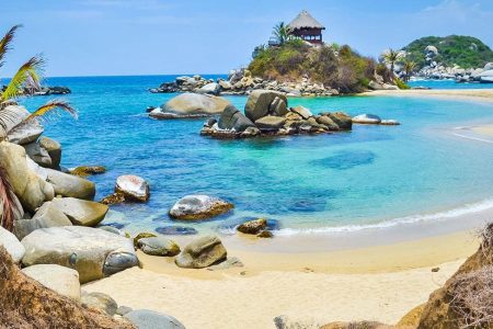 Tour to explore Tayrona Park in Santa Marta
